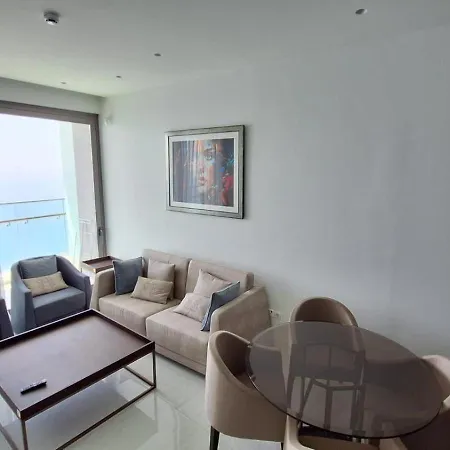 Del Mar 2 Luxe Bedroom 'c' Highrise Limassol