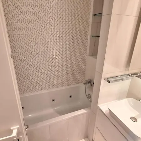 Del Mar 2 Luxe Bedroom 'c' Highrise